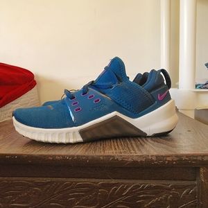 Nike Trainers, size 8, turquoise